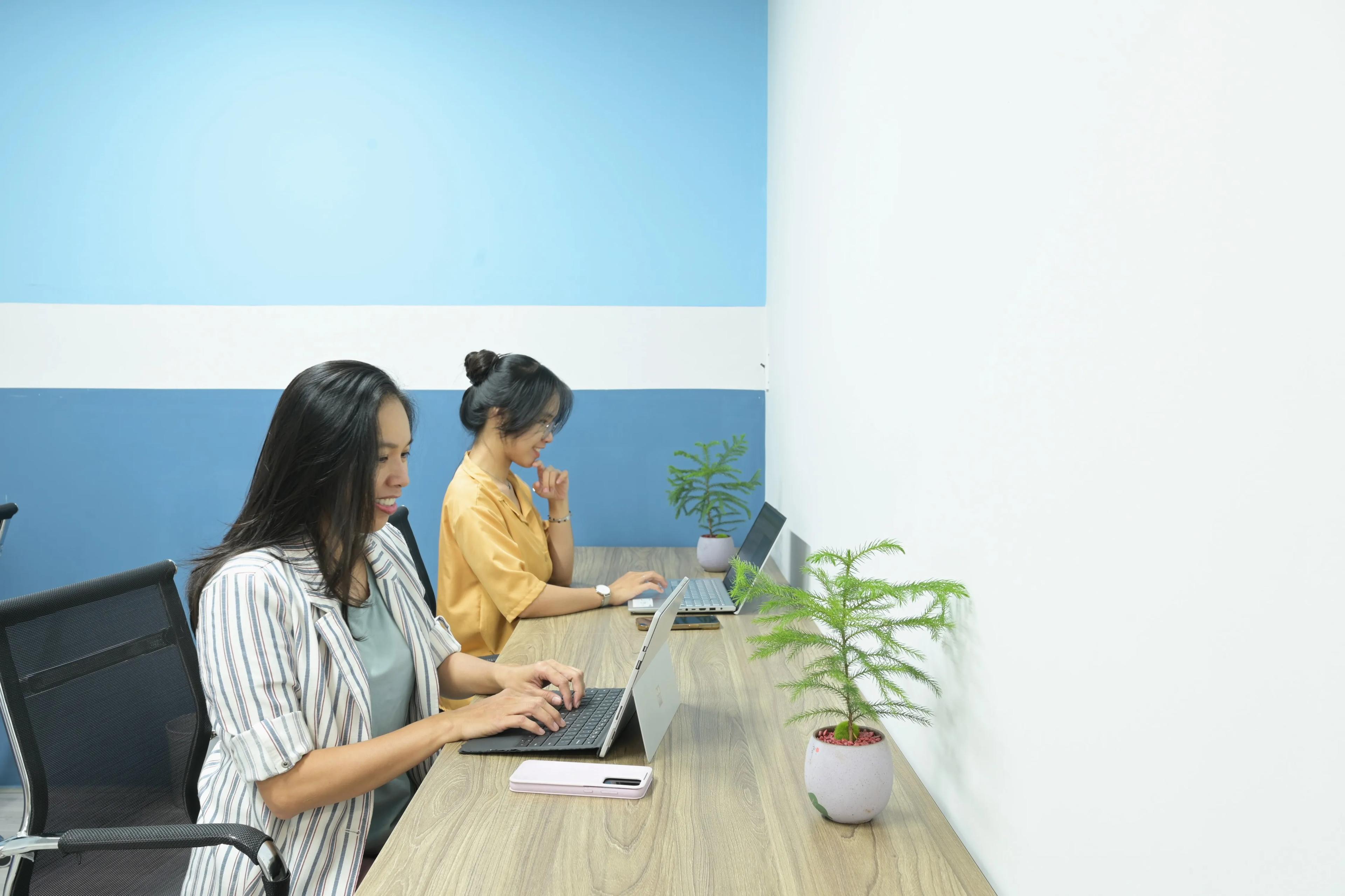 Coworking & Coffee Shops: Where is the ideal workplace for you?